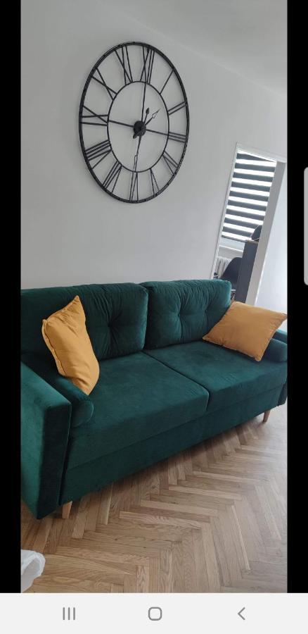 Apartament U Kasi Z Widokiem Na Zamek Malborski Apartment Malbork Bagian luar foto