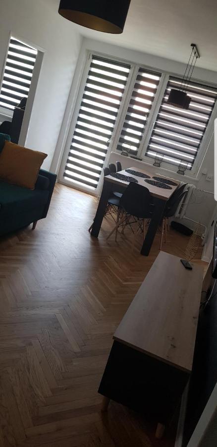 Apartament U Kasi Z Widokiem Na Zamek Malborski Apartment Malbork Bagian luar foto