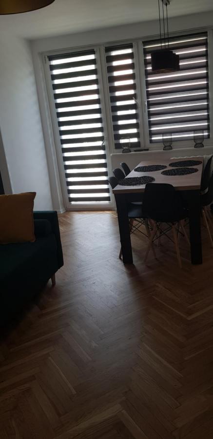 Apartament U Kasi Z Widokiem Na Zamek Malborski Apartment Malbork Bagian luar foto